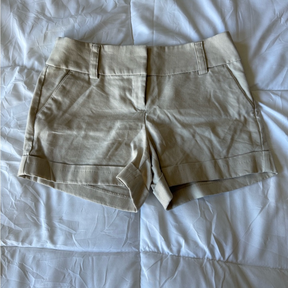 Express Women's Low Rise Tan Shorts